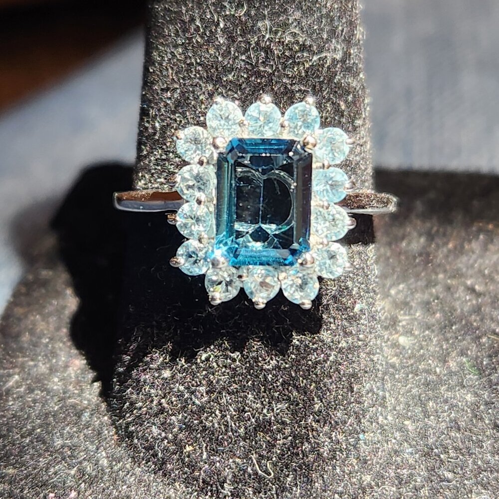 Estate Deep Blue Emerald-Cut Halo Ring with White Accents - Picture 12 of 15